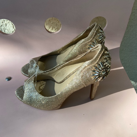 Shoes - Picture 2 of 3